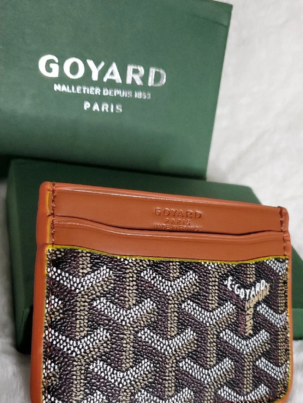 CC Boutique compact card